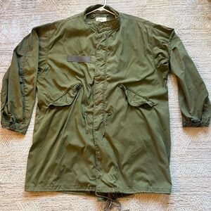 1980’s US Military Extreme Cold Weather Fishtail Parka Men’s Size Extra Large XL